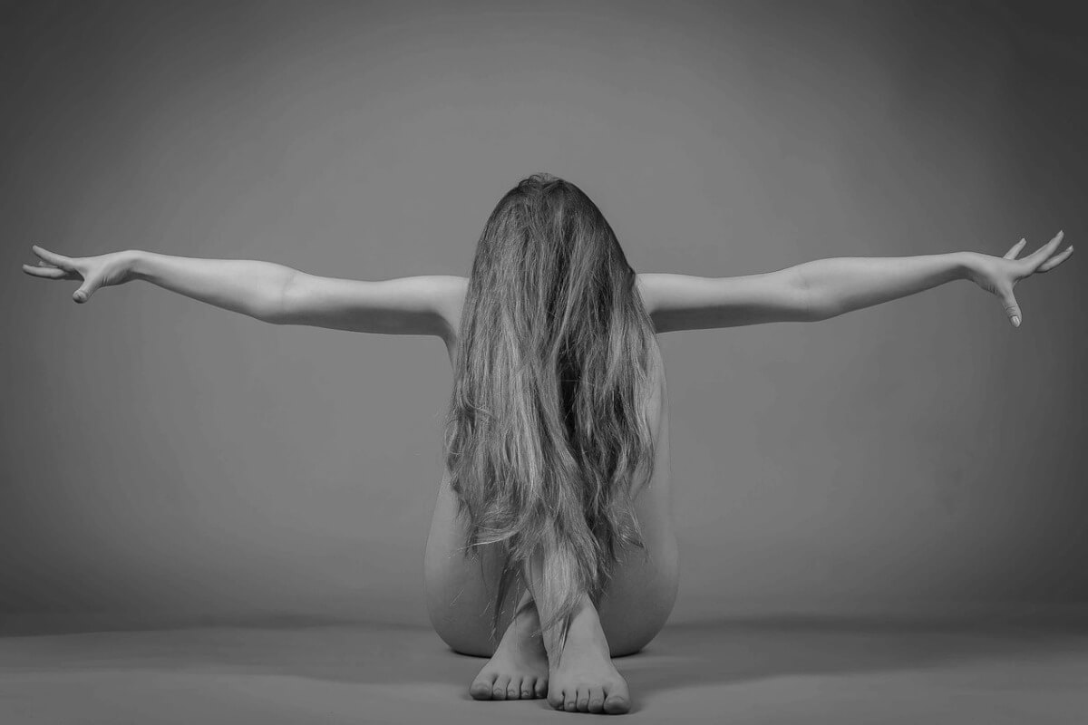 di essere nudo